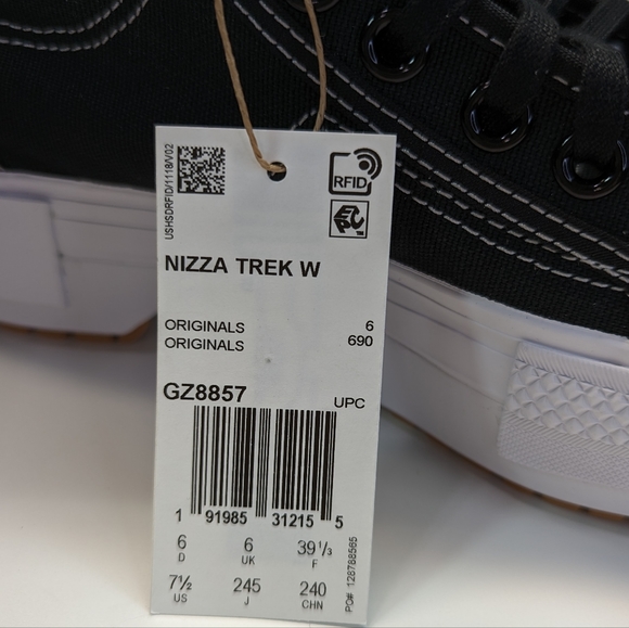 Adidas Nizza Trek Black White Casual Platform Hi Top Canvas Sneakers Women's 7.5 - Picture 10 of 11
